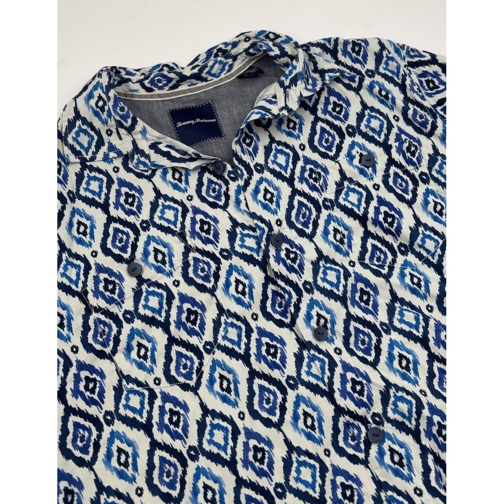 Tommy Bahama L‎ Silk Blue Graphic Short Sleeve Button Down Polo